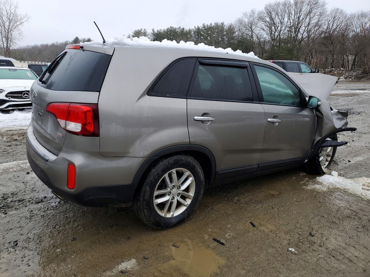 2015 KIA SORENTO