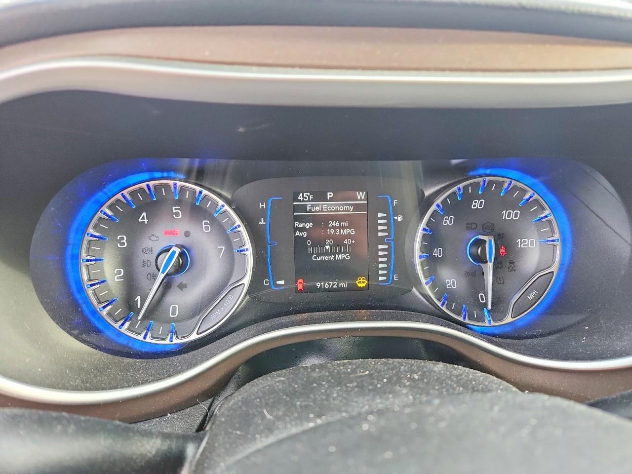 2022 CHRYSLER Voyager