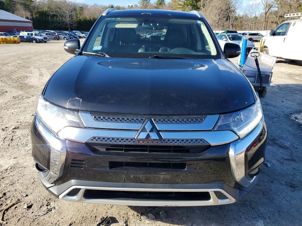 2019 MITSUBISHI outlander