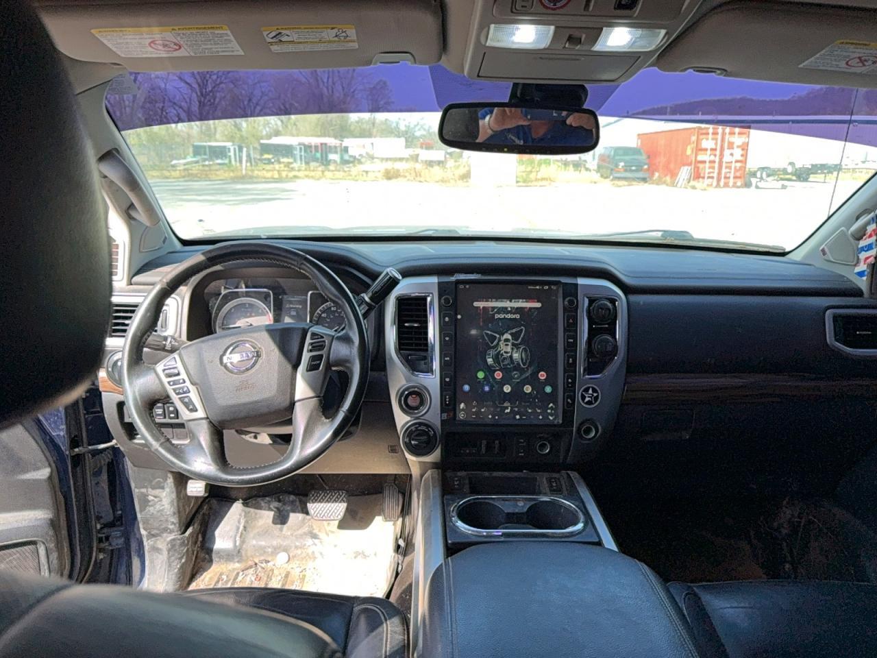 2016 NISSAN Titan