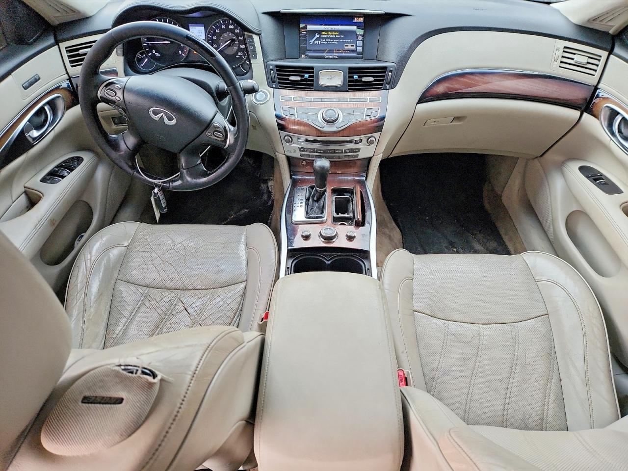 2011 INFINITI M37