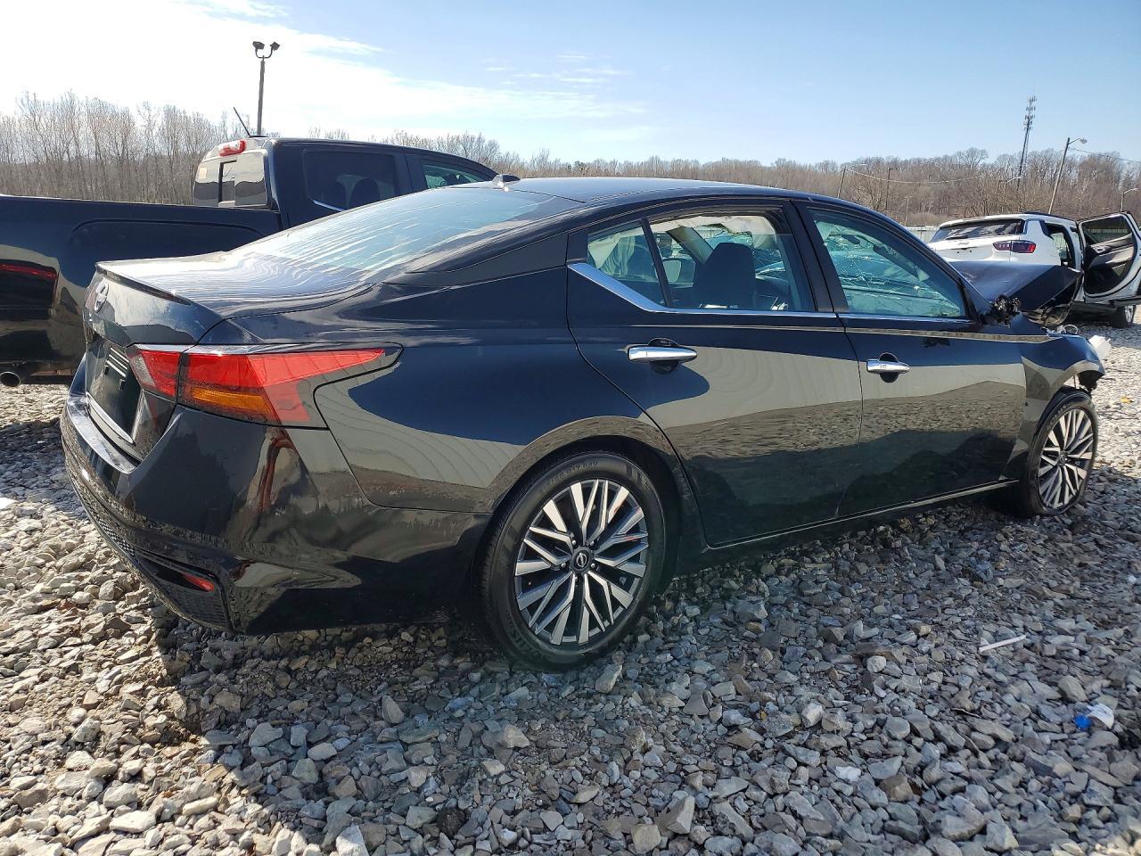 2025 NISSAN ALTIMA