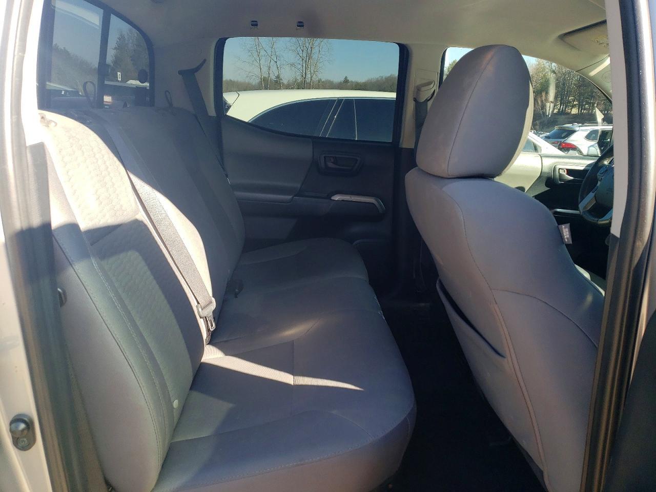 2016 TOYOTA TACOMA