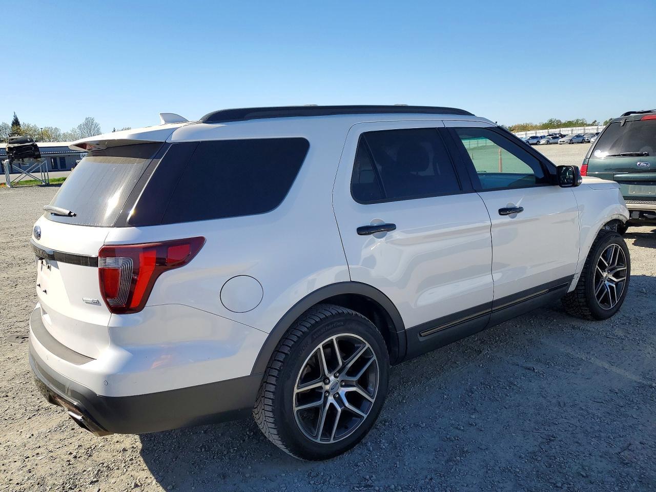2017 FORD Explorer Sport Trac