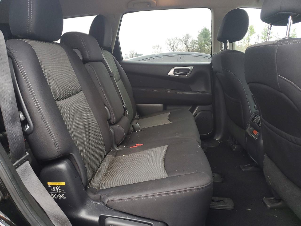 2017 NISSAN PATHFINDER