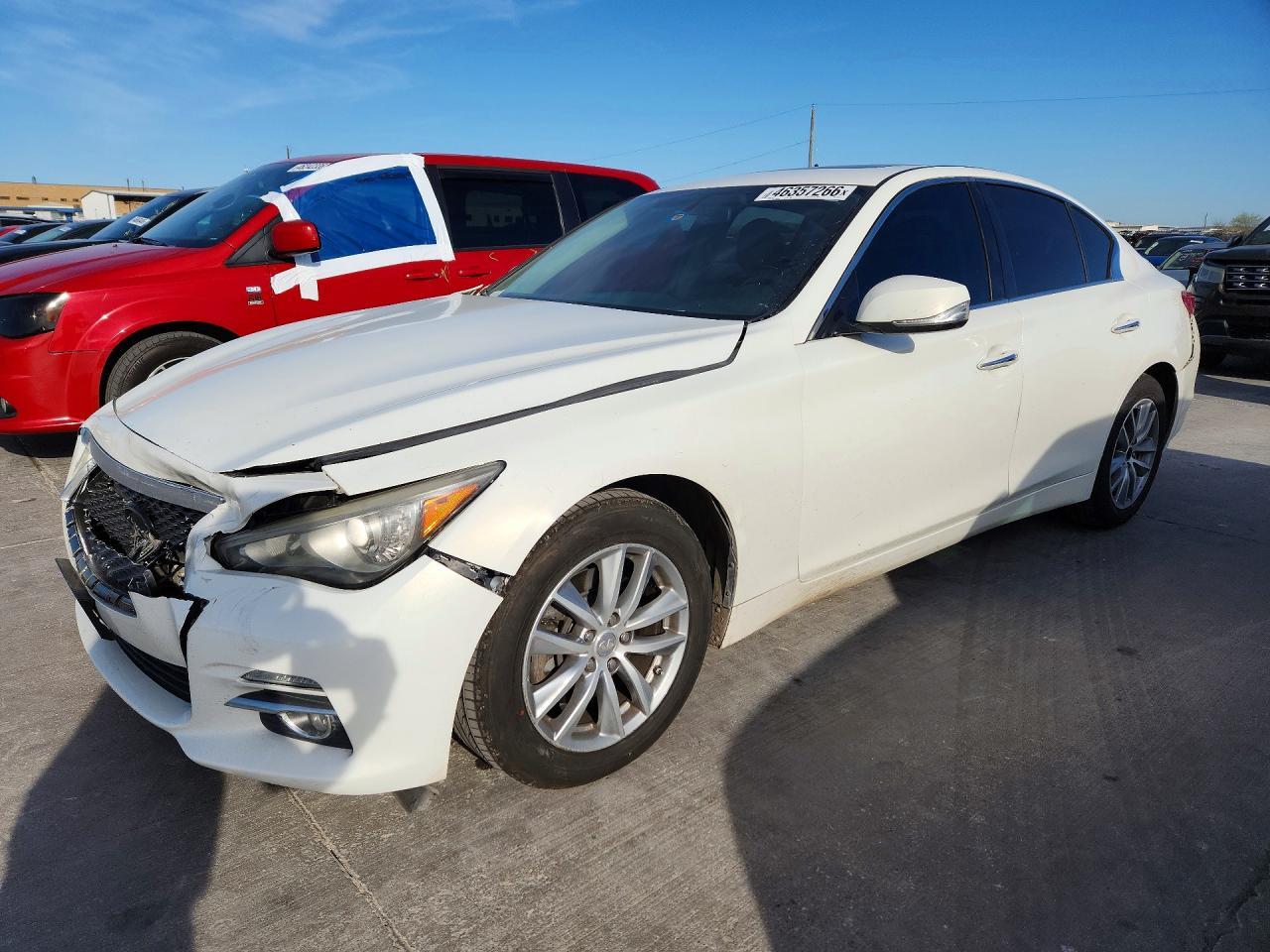 2015 INFINITI Q50