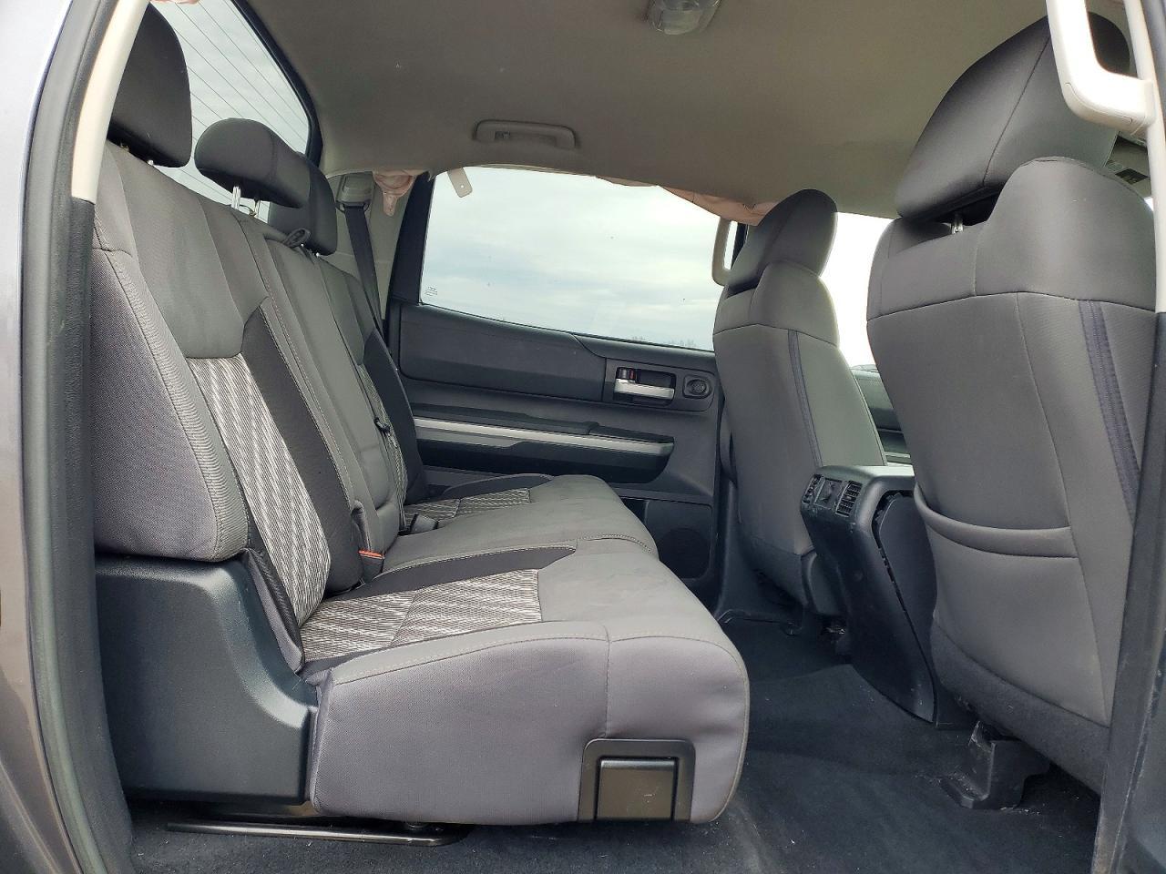 2018 TOYOTA TUNDRA