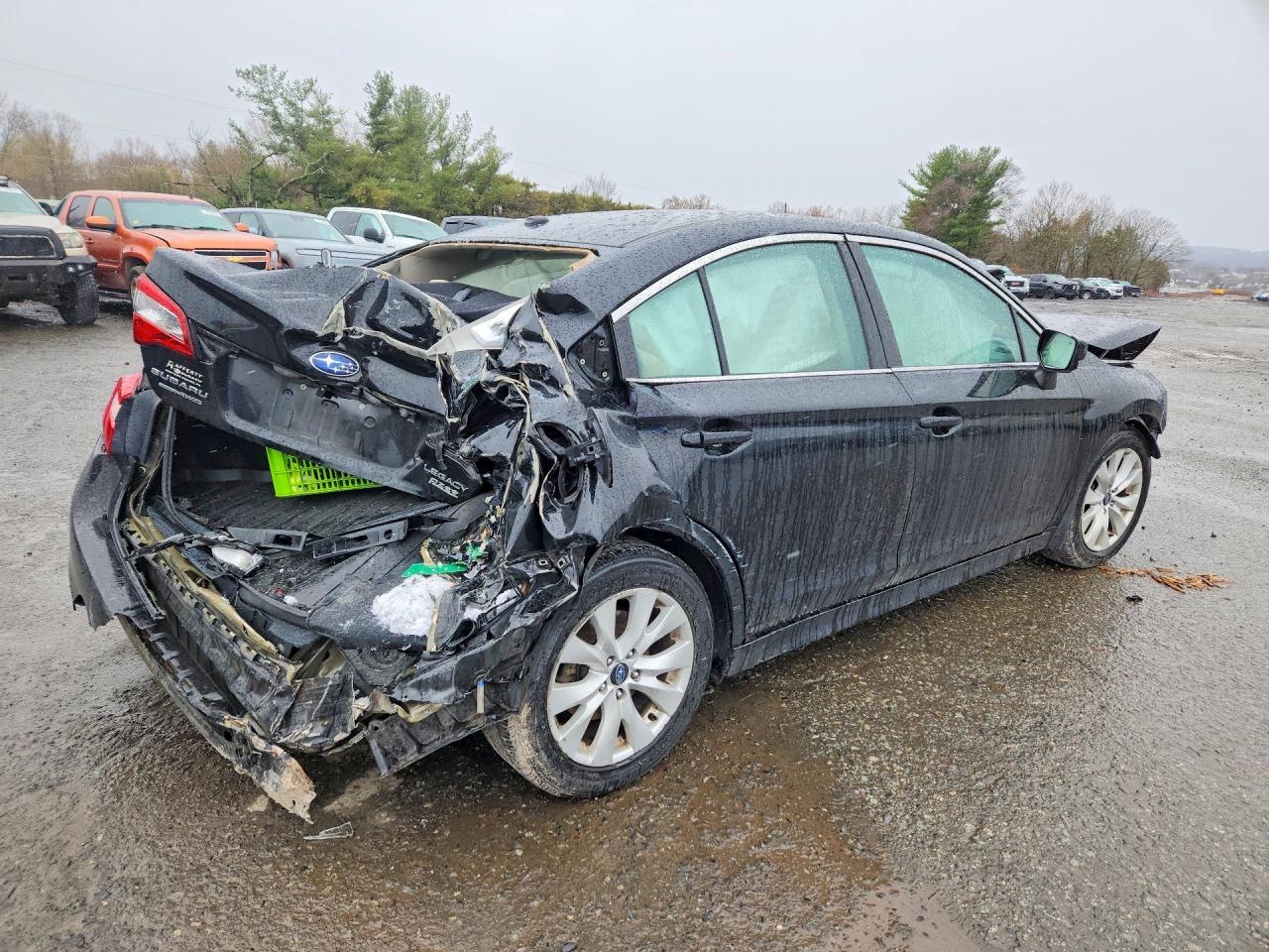 2015 SUBARU Legacy