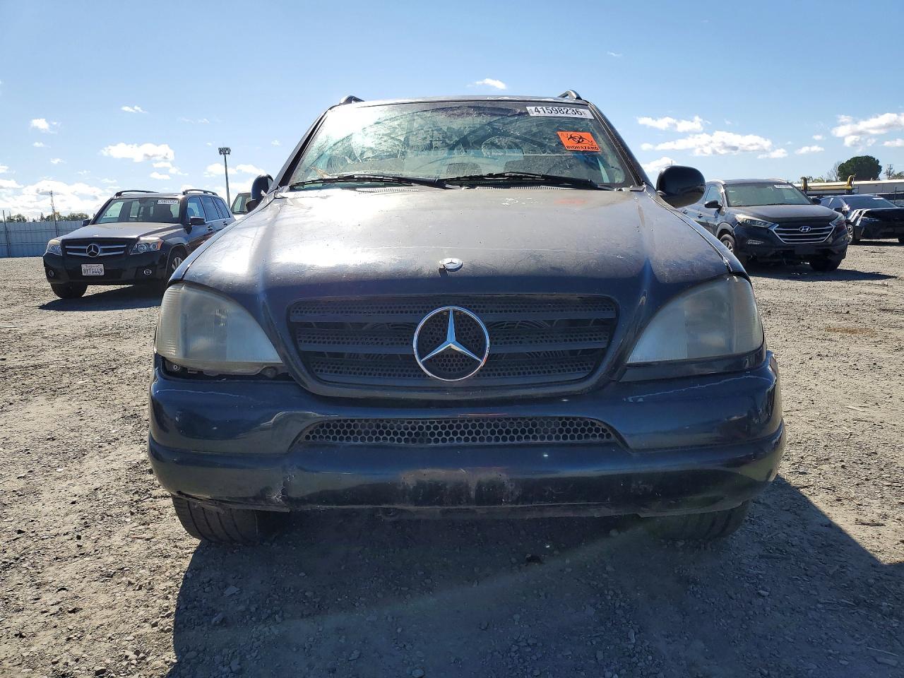 2001 MERCEDES-BENZ ML-Class