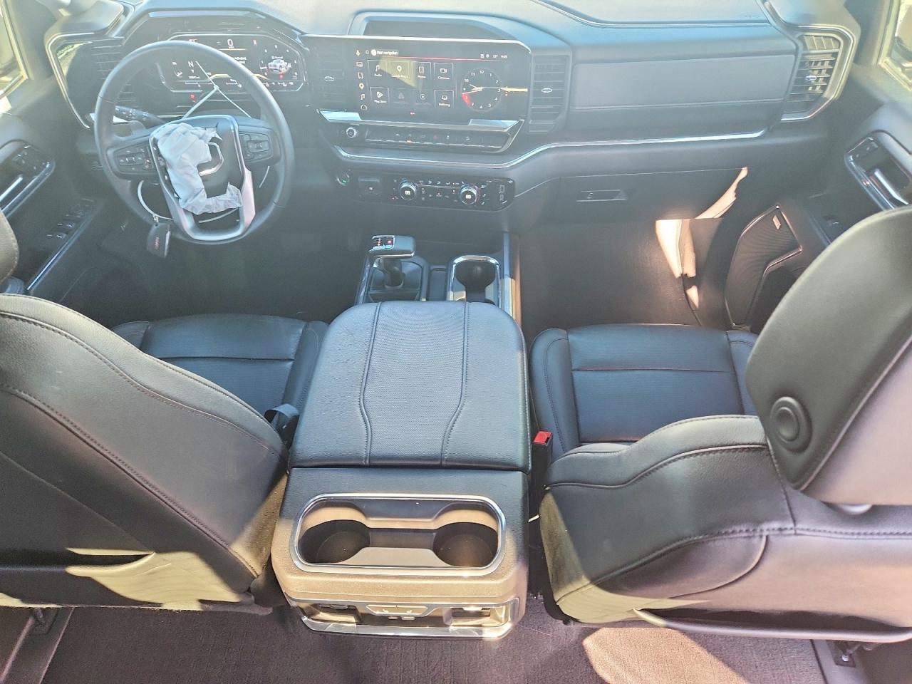 2024 GMC Sierra