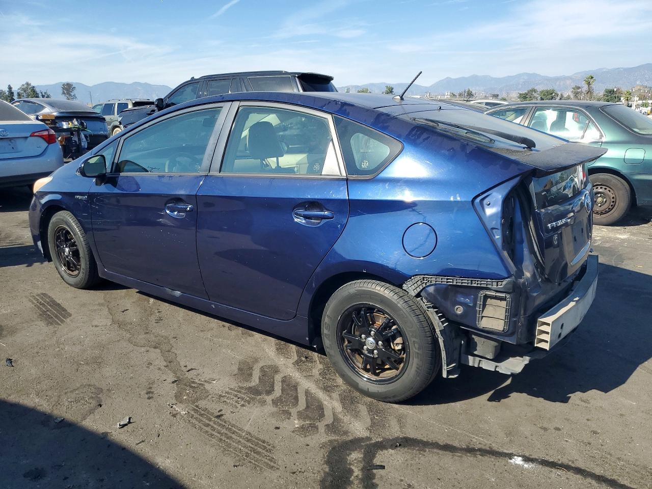 2014 TOYOTA PRIUS