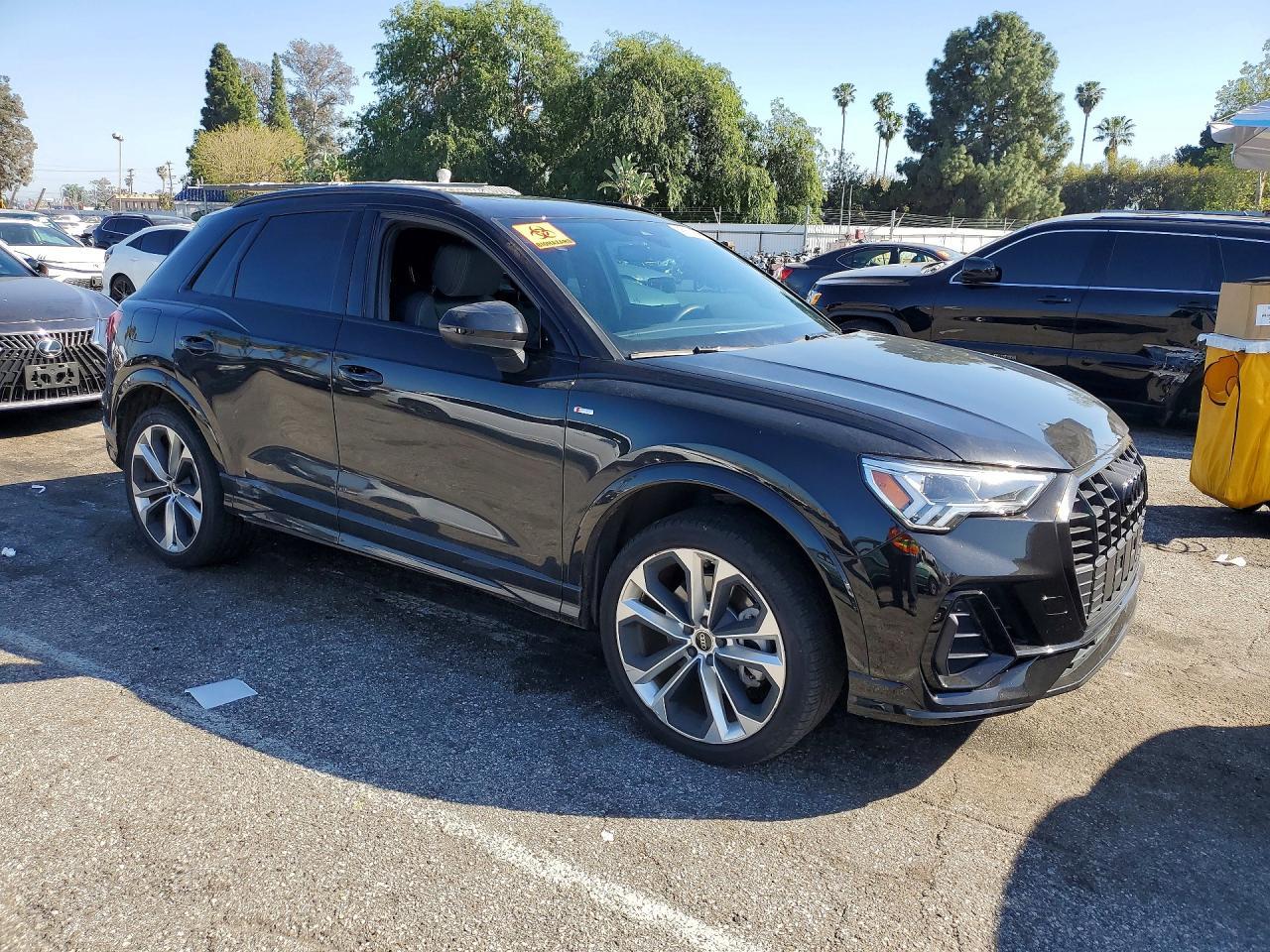 2022 AUDI Q3