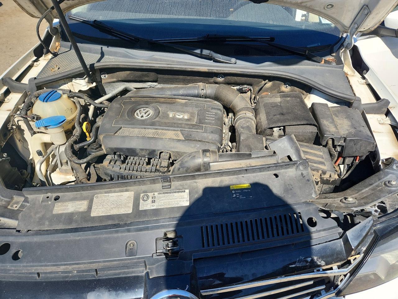 2015 VOLKSWAGEN Passat