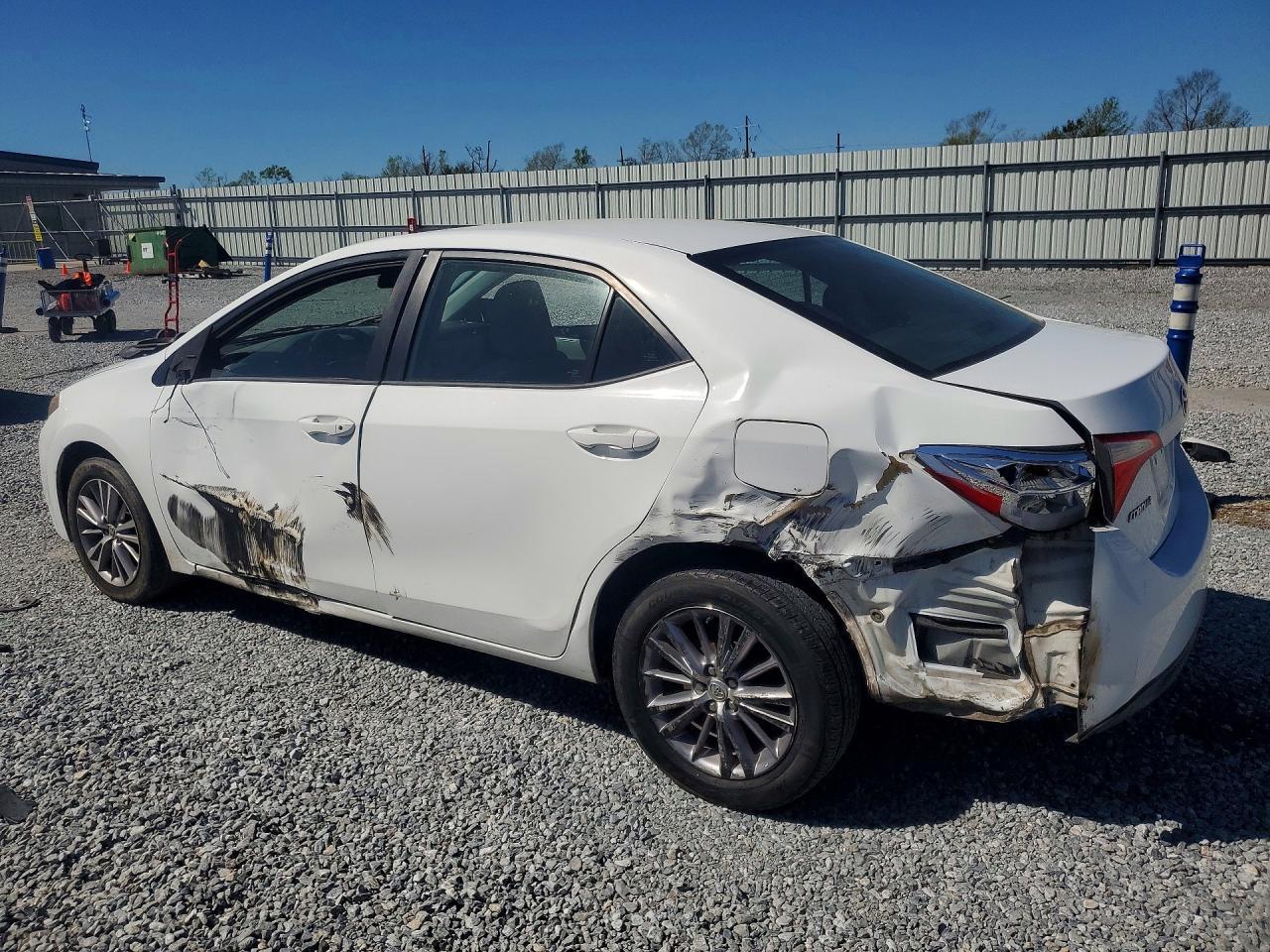 2015 TOYOTA COROLLA