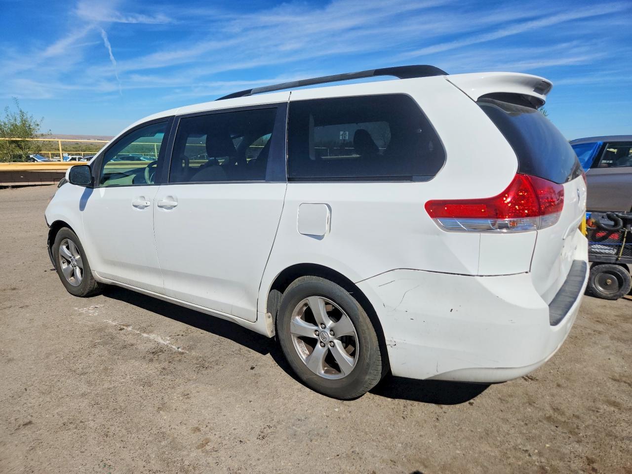 2014 TOYOTA SIENNA