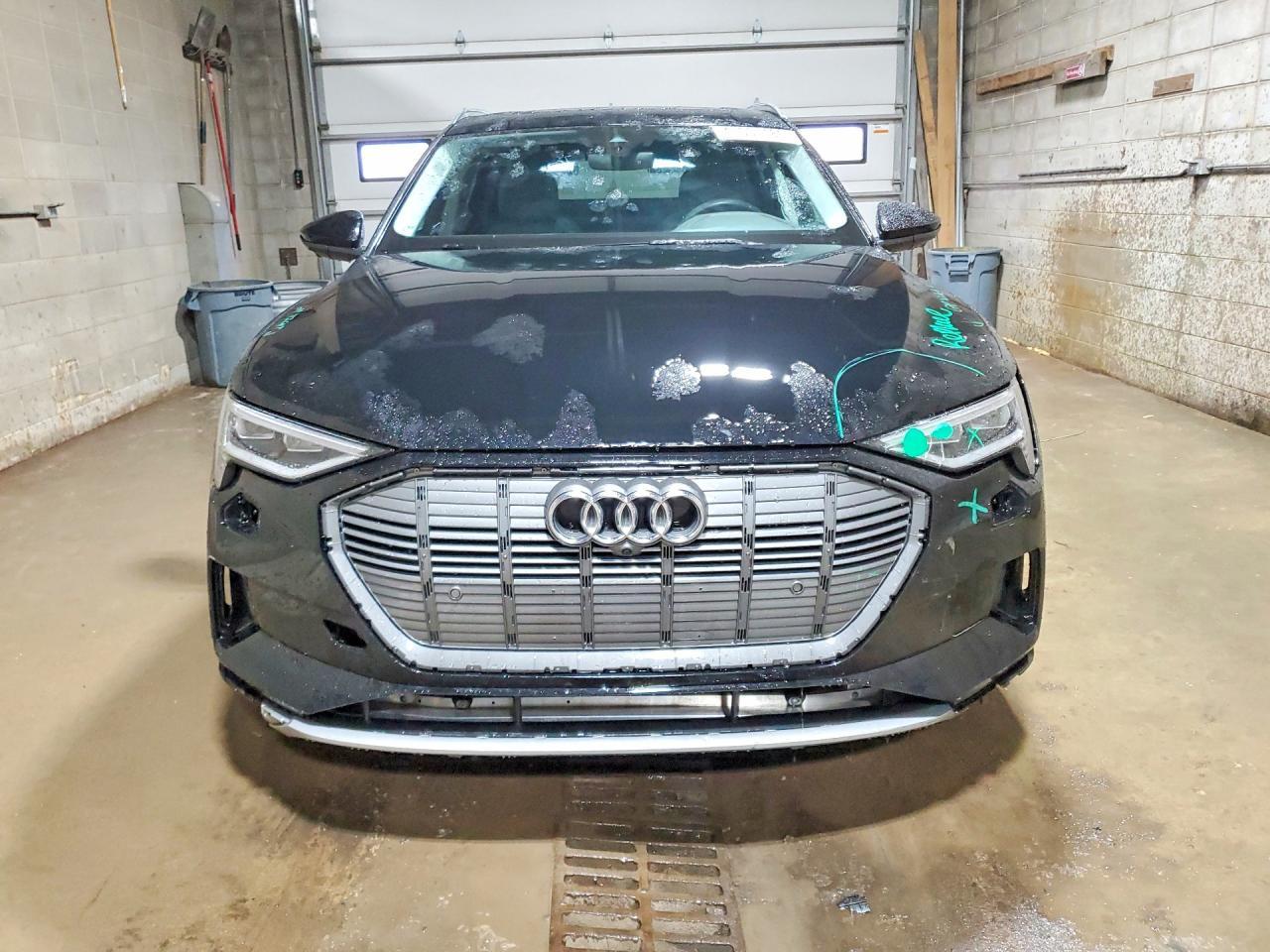 2023 AUDI E-TRON