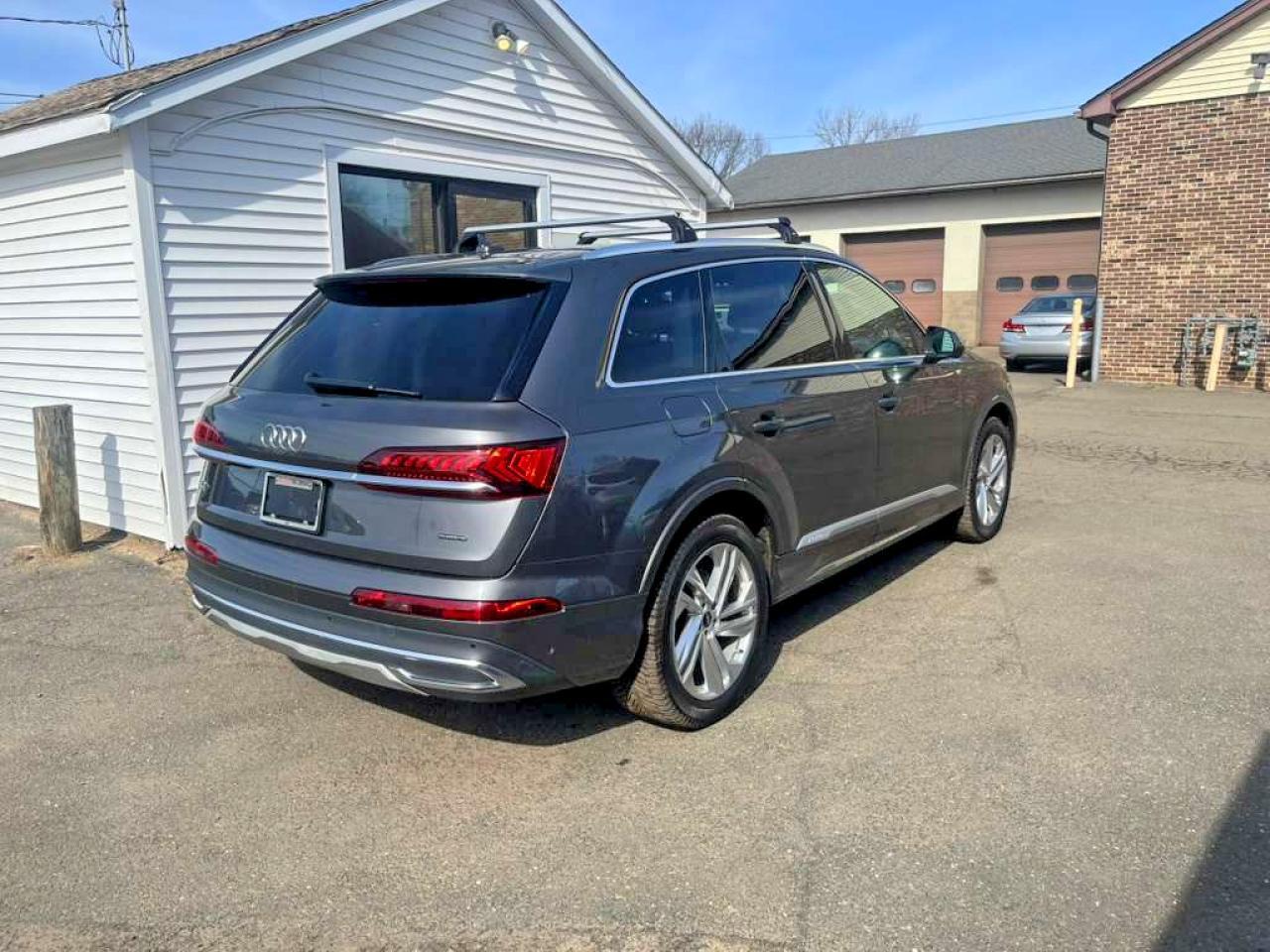 2022 AUDI Q7