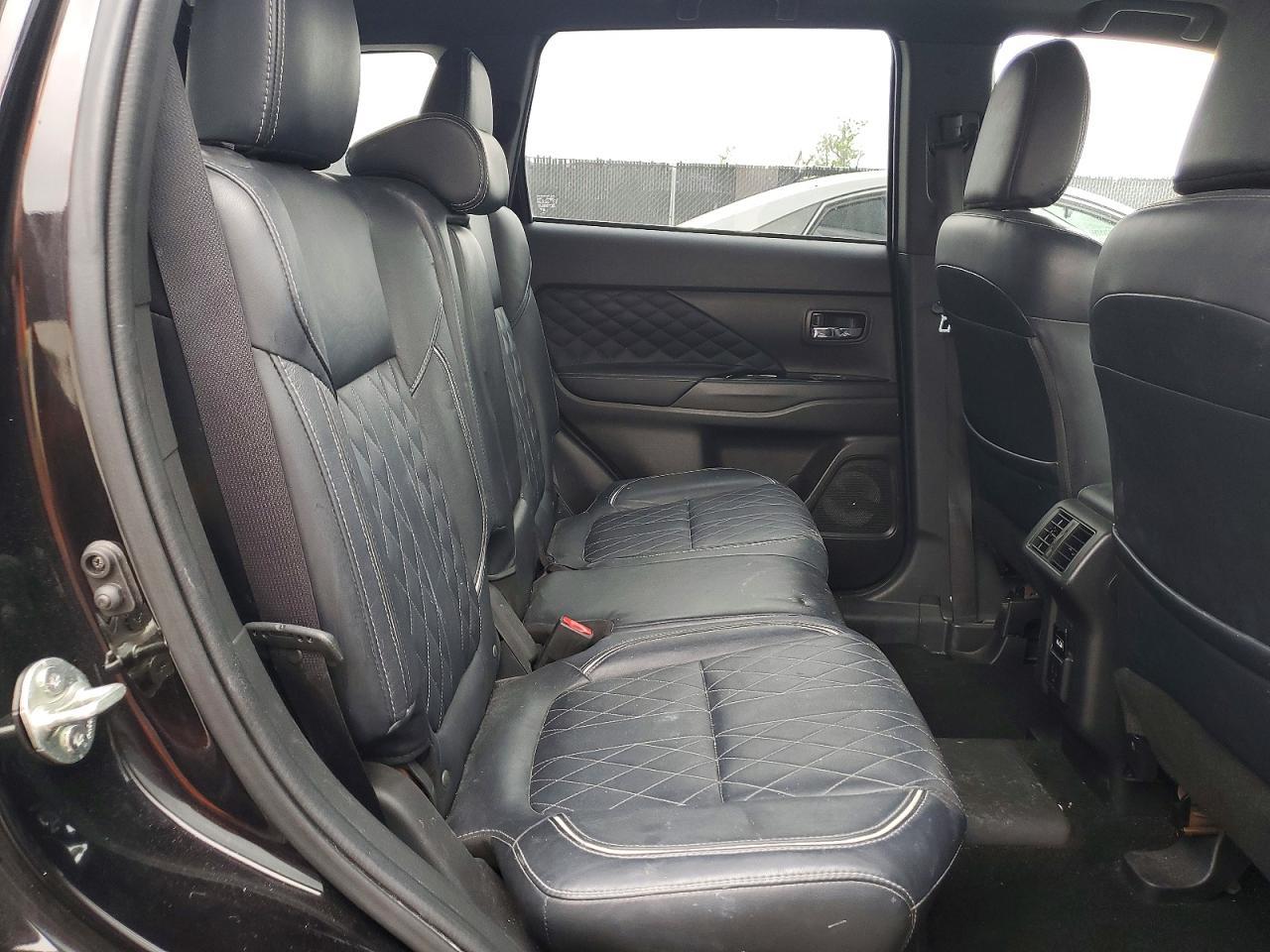 2022 MITSUBISHI outlander