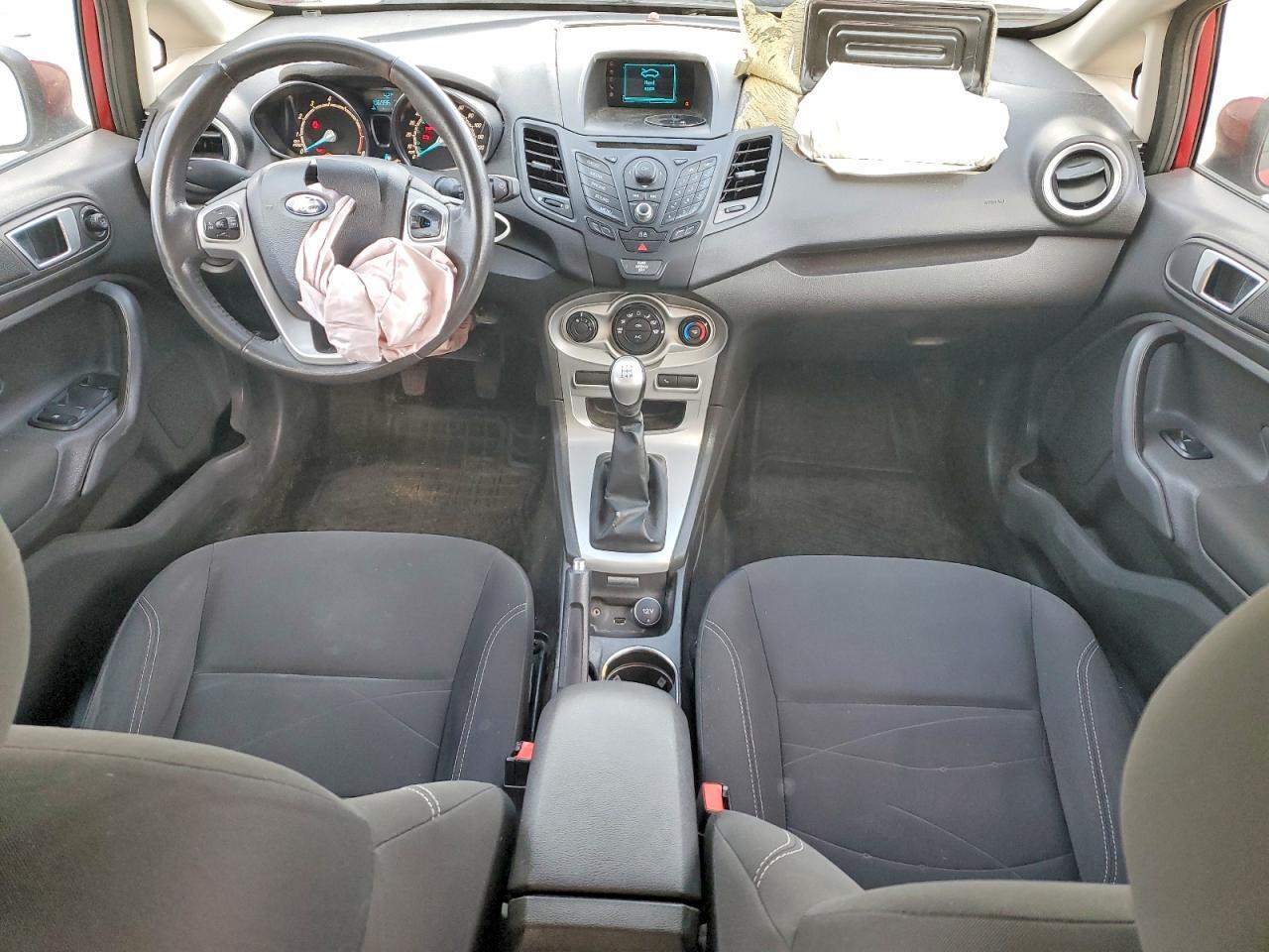 2015 FORD Fiesta