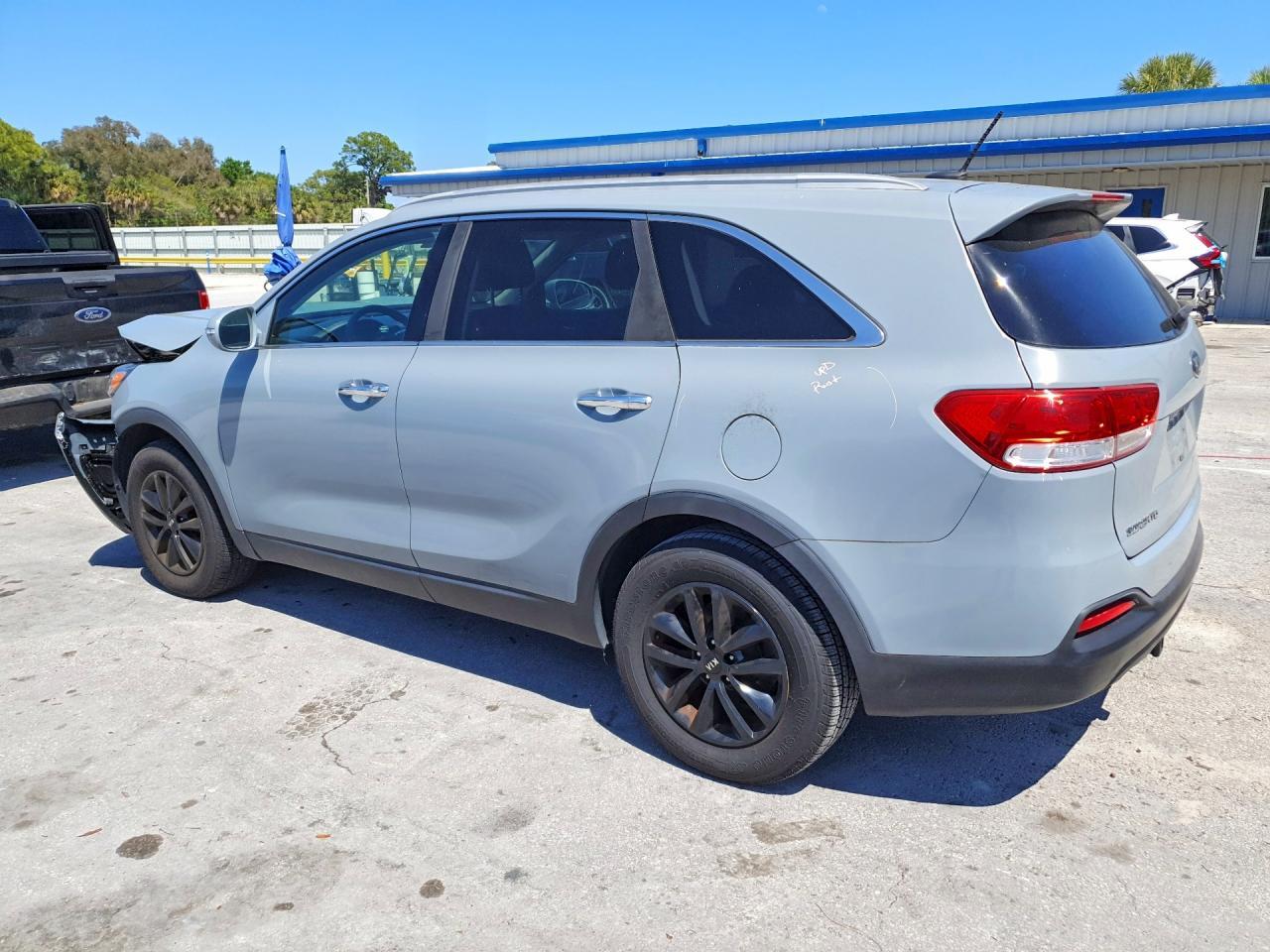 2016 KIA SORENTO