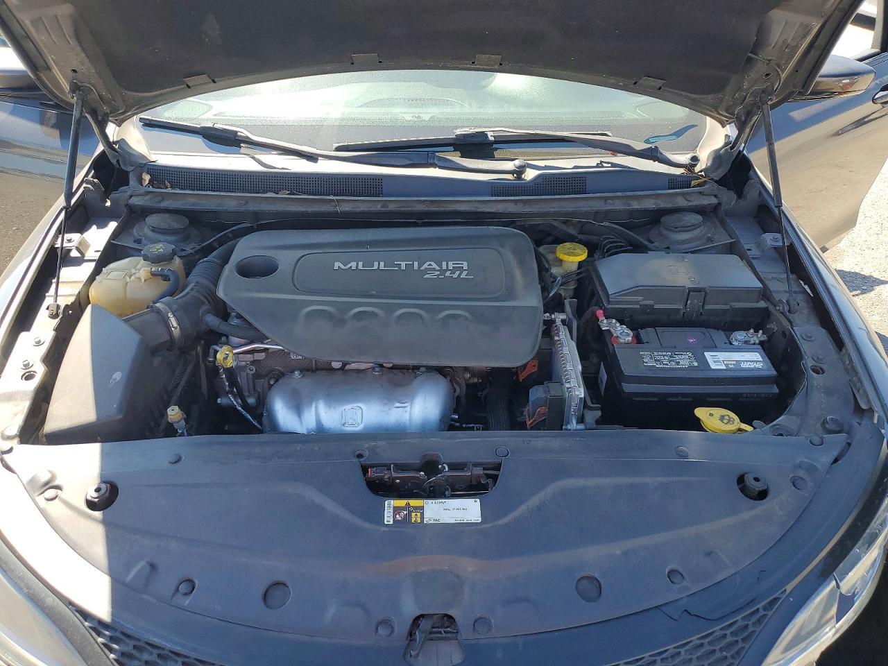 2016 CHRYSLER 200