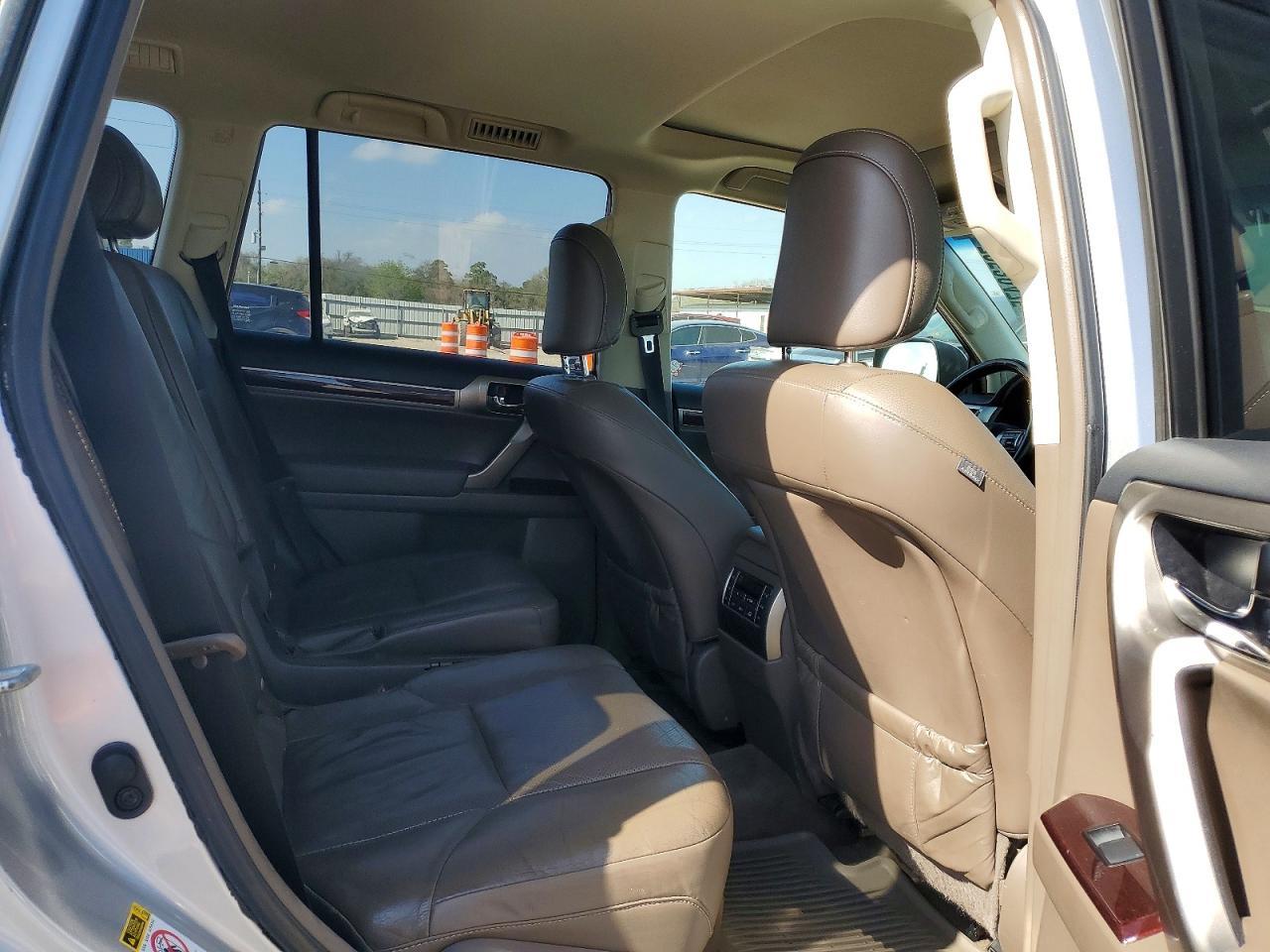 2017 LEXUS GX 460