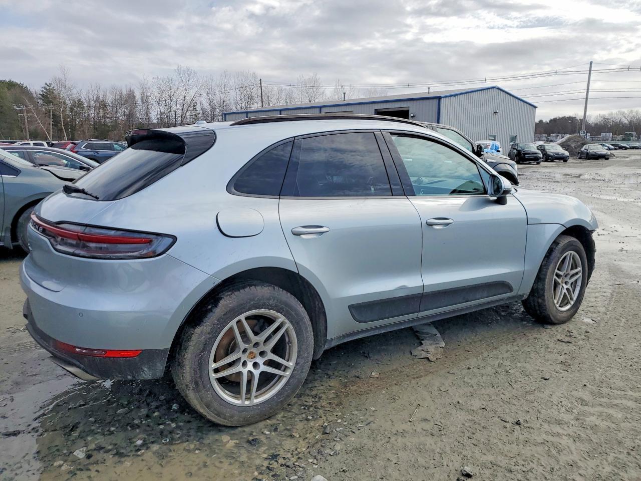 2019 PORSCHE Macan