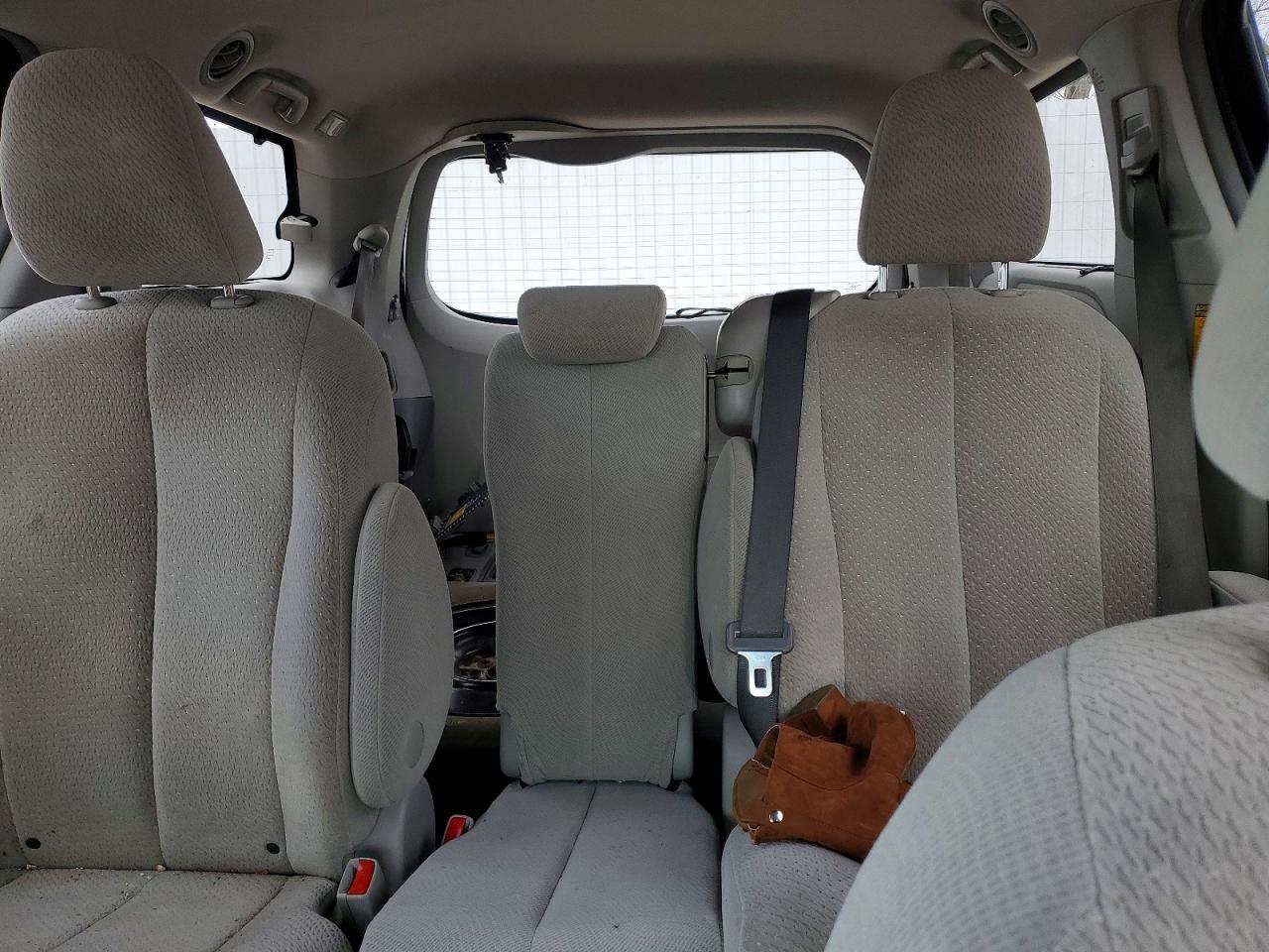 2014 TOYOTA SIENNA
