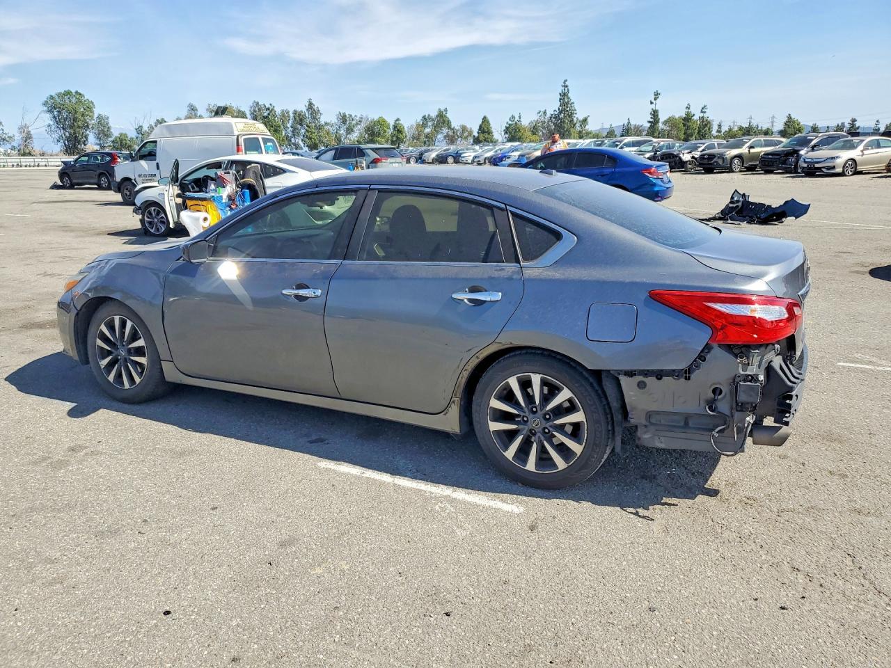 2017 NISSAN ALTIMA