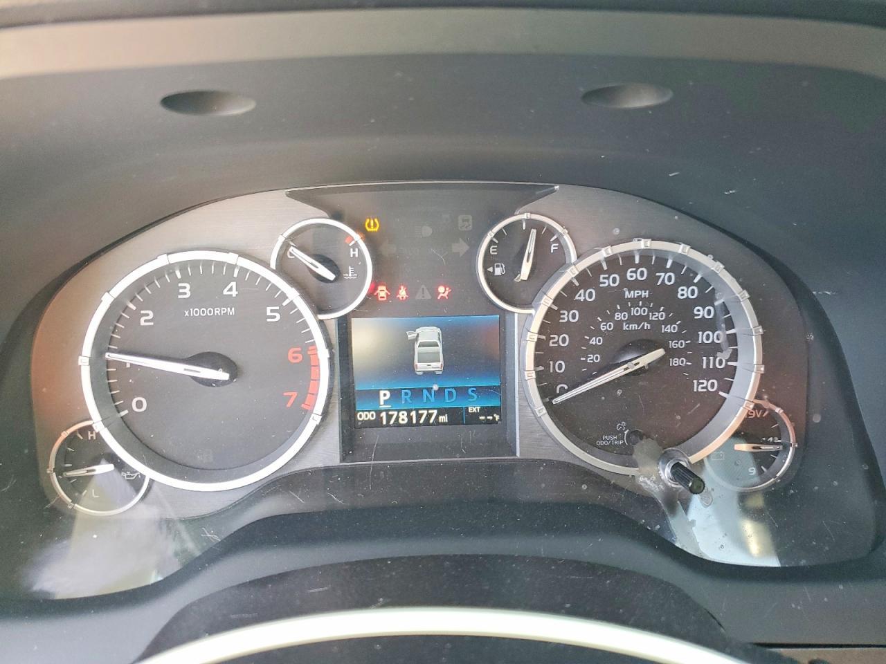 2016 TOYOTA TUNDRA
