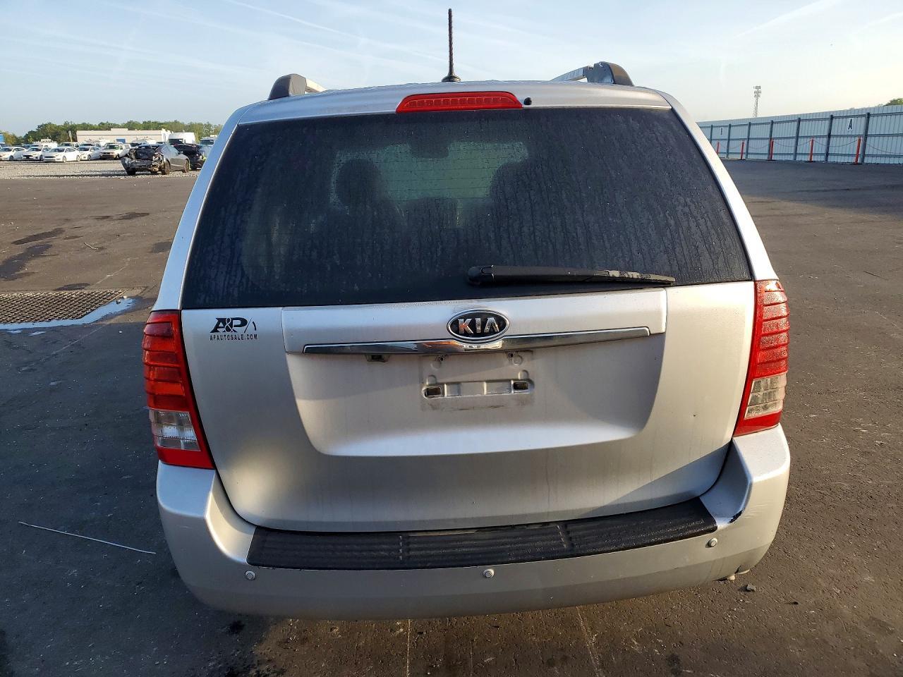 2012 KIA SEDONA