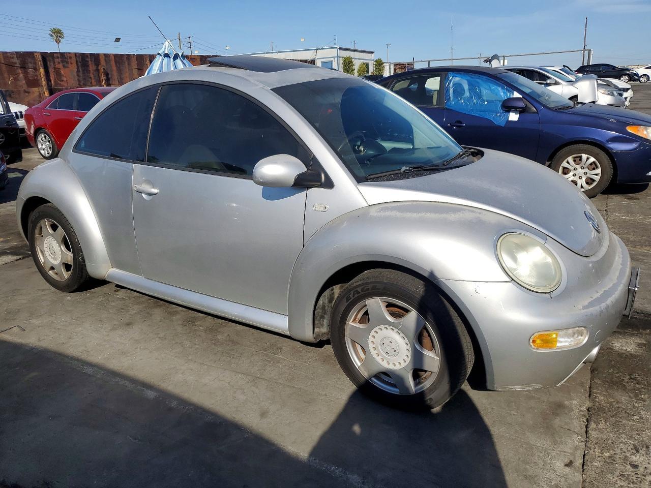 2001 VOLKSWAGEN Beetle
