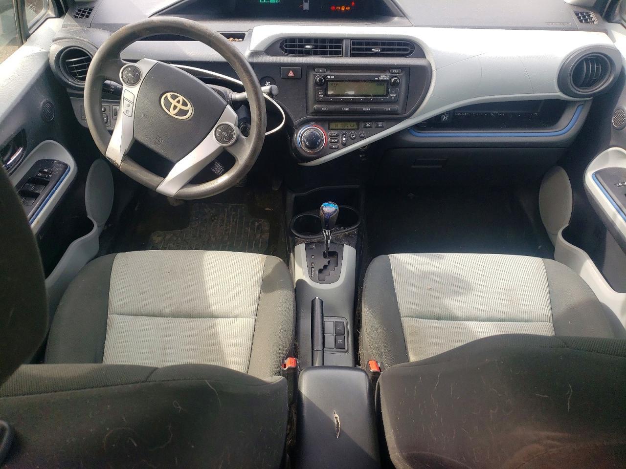 2012 TOYOTA Prius c