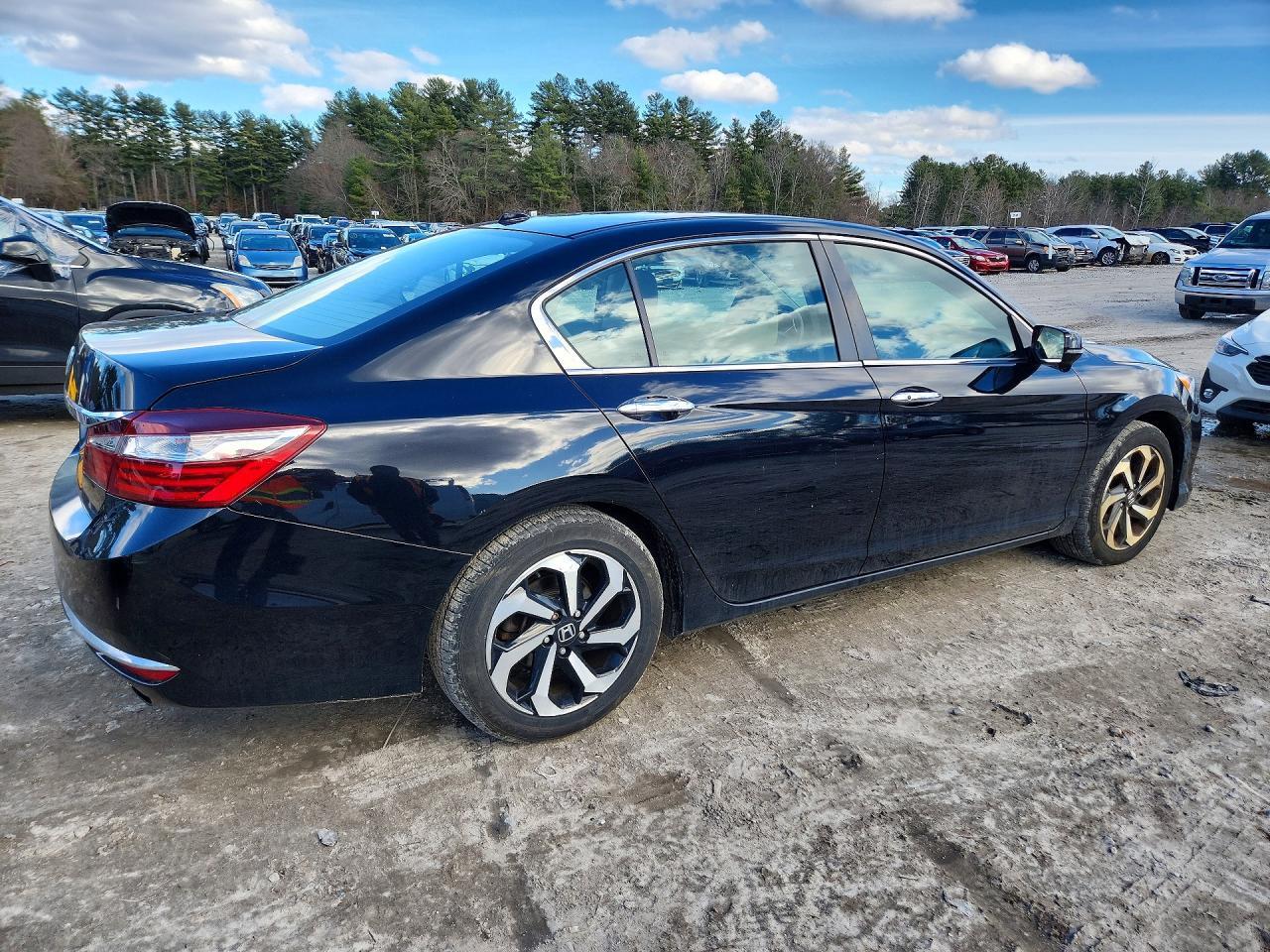2017 HONDA ACCORD