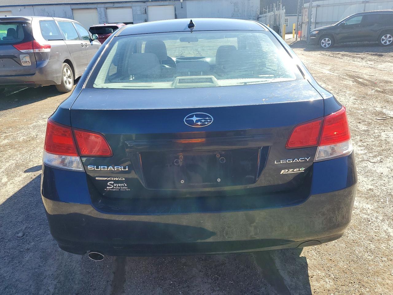 2014 SUBARU Legacy