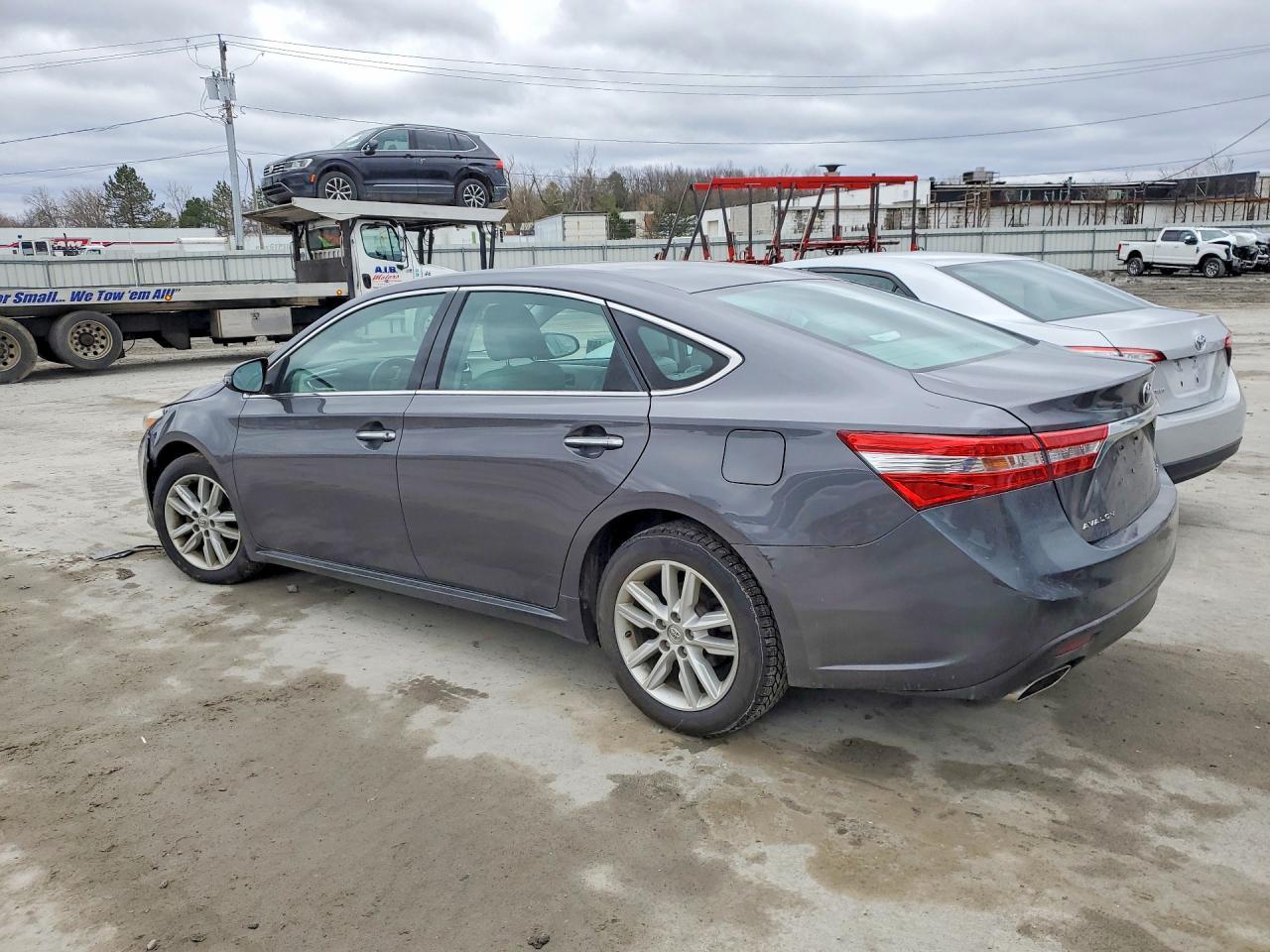 2014 TOYOTA Avalon