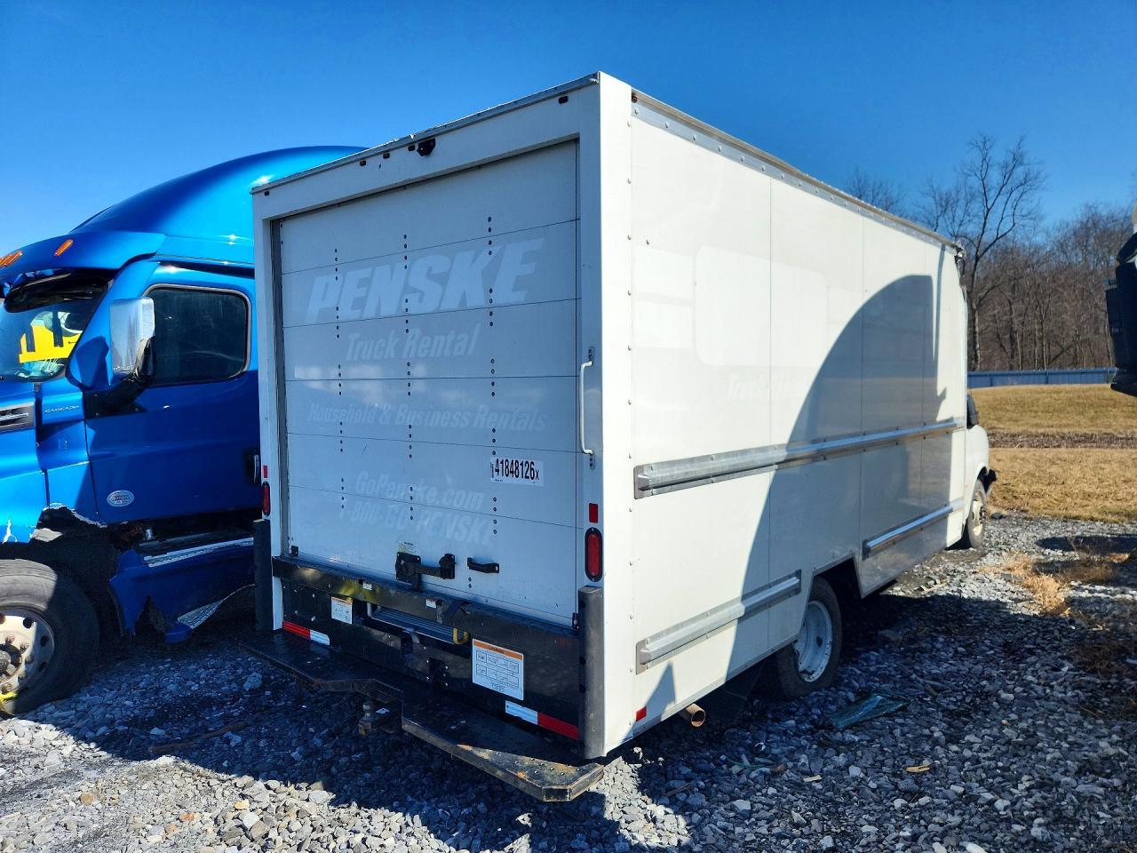 2022 GMC G3500