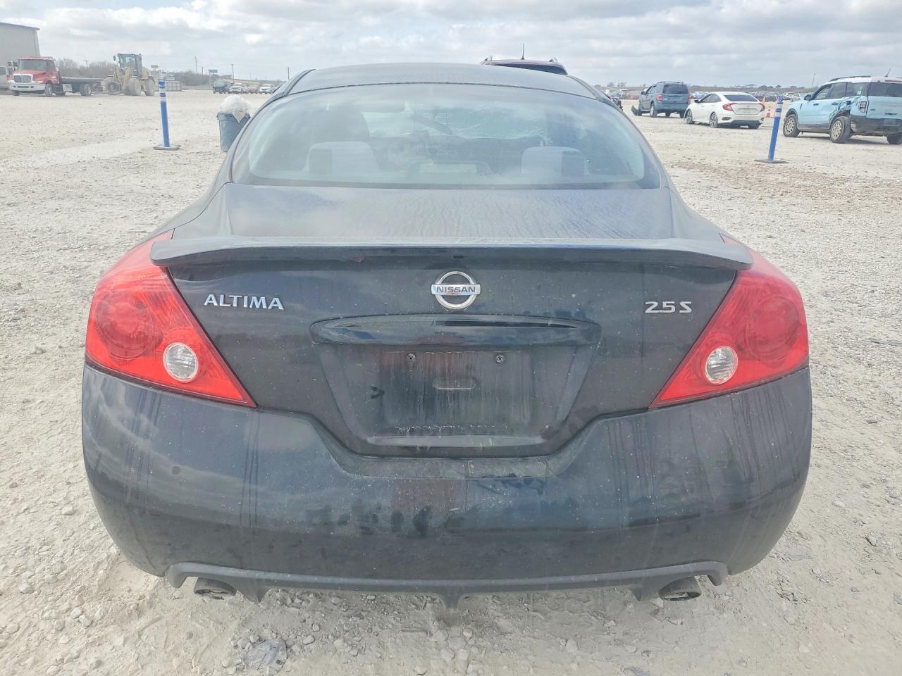 2011 NISSAN ALTIMA