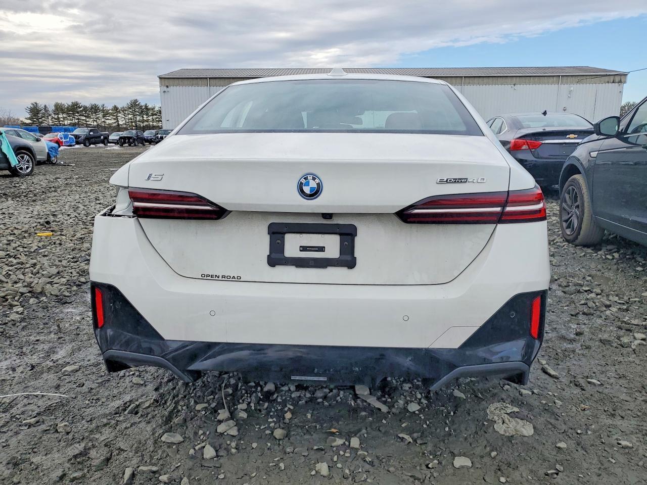 2024 BMW i5