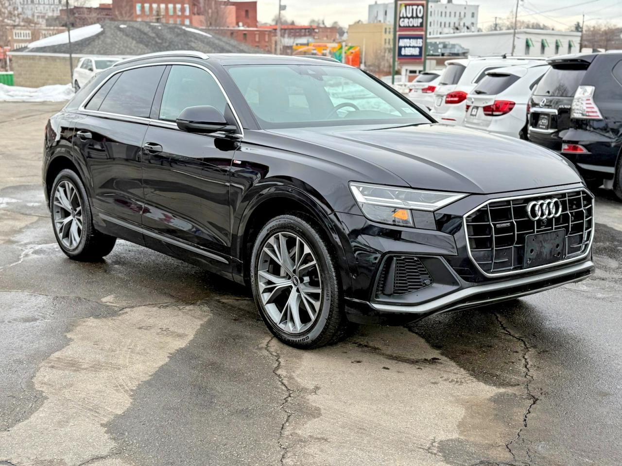 2021 AUDI Q8