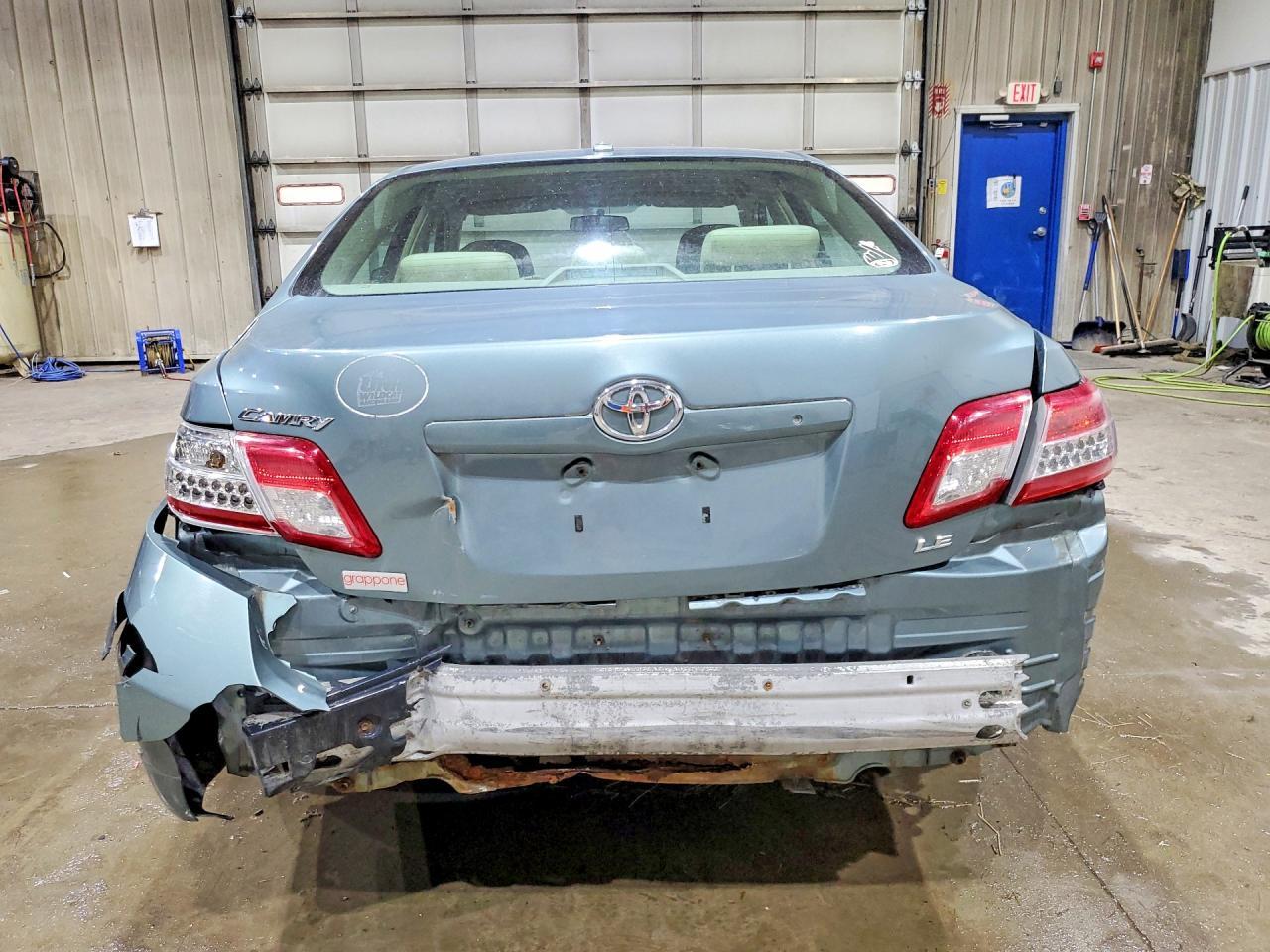 2010 TOYOTA CAMRY