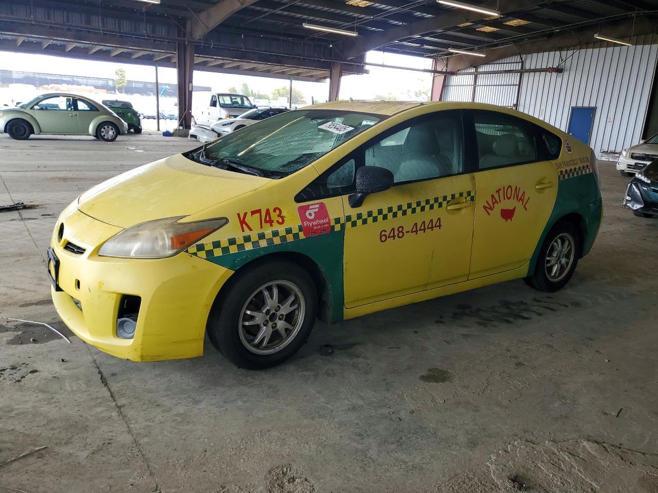 2011 TOYOTA PRIUS