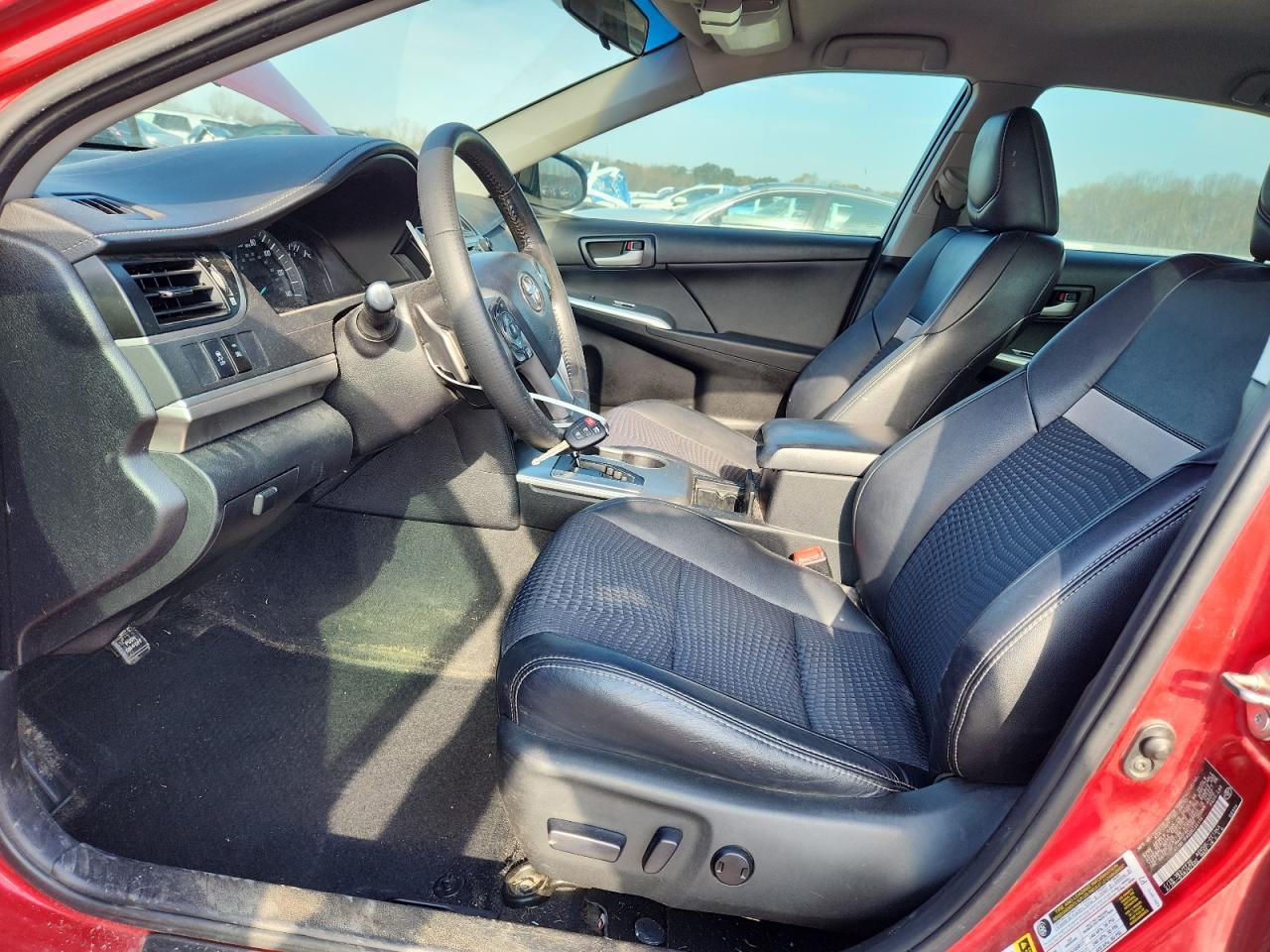 2013 TOYOTA CAMRY