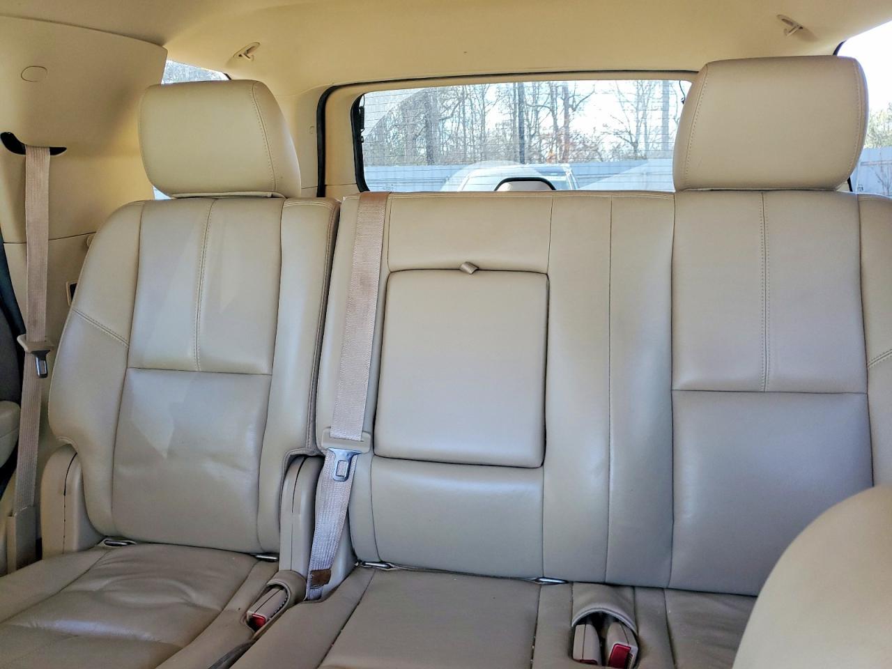 2011 CHEVROLET Tahoe