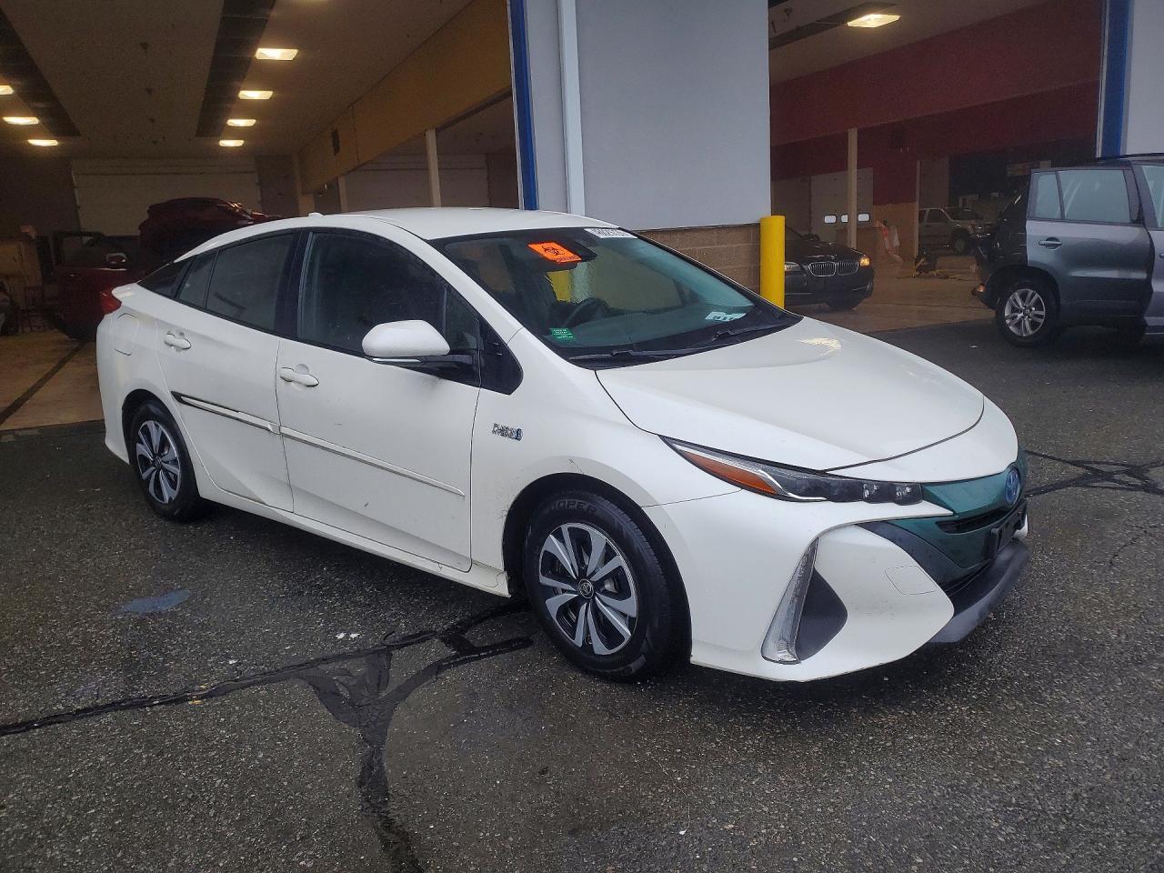 2017 TOYOTA Prius Prime