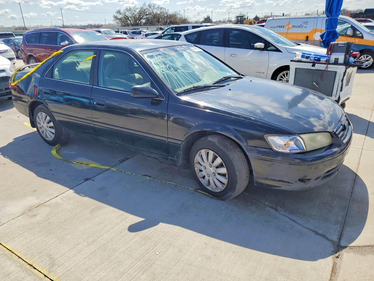 2001 TOYOTA CAMRY