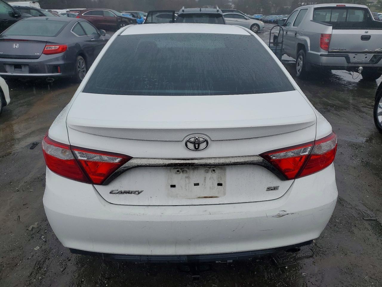 2015 TOYOTA CAMRY