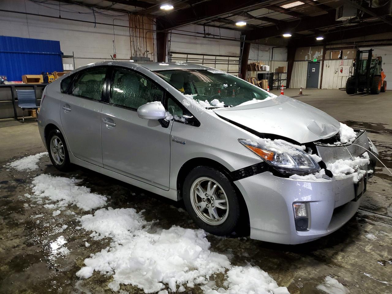 2011 TOYOTA PRIUS