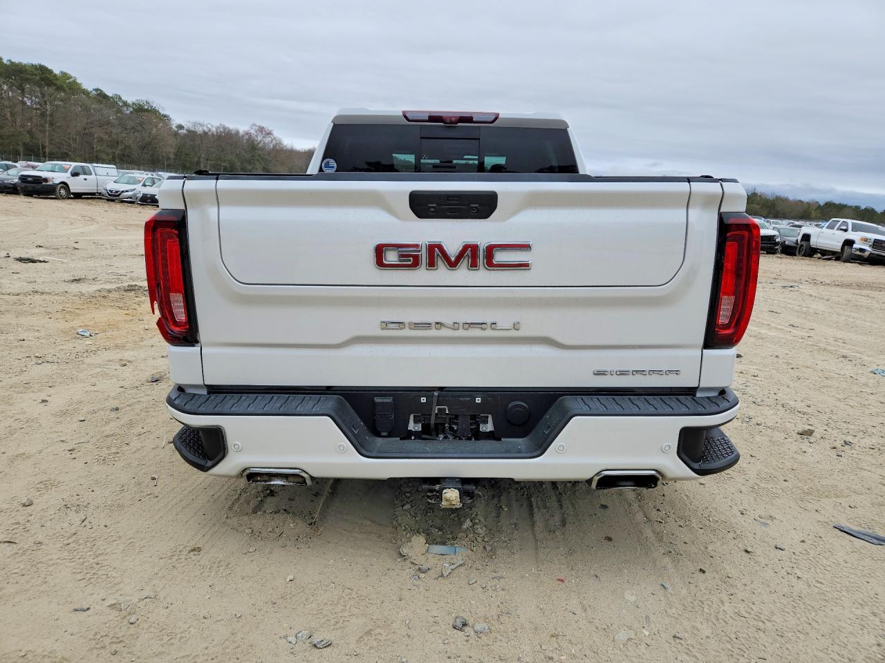 2022 GMC Sierra