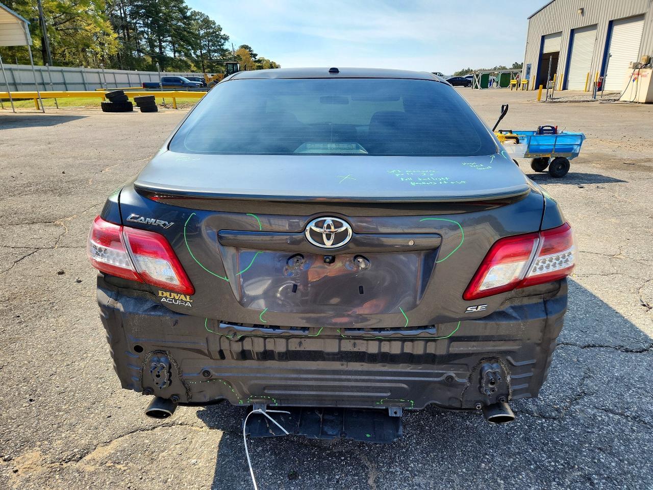2010 TOYOTA CAMRY